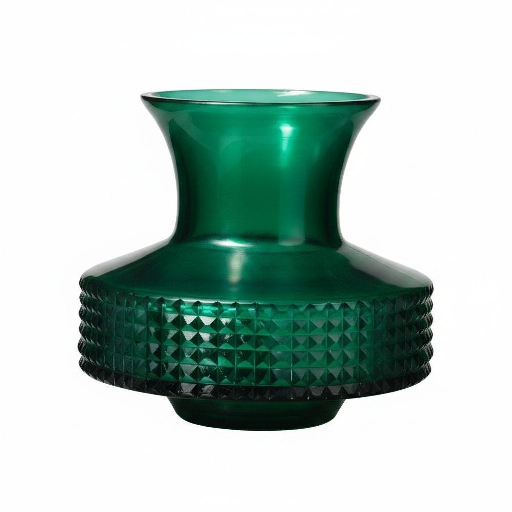 Large Matt Green Vase – Diamond‑Cut Detail