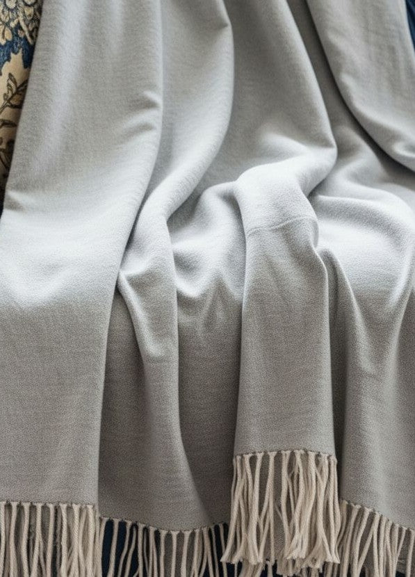 Happy Wool Light Grey Cashmere and Silk Throw