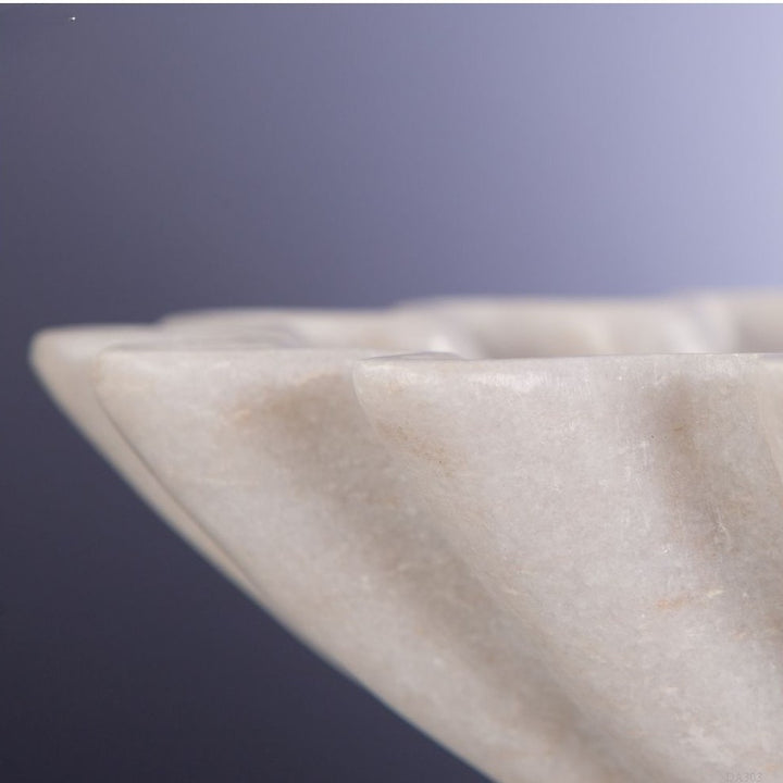 Close-up of a Marble Wave Bowl Edges